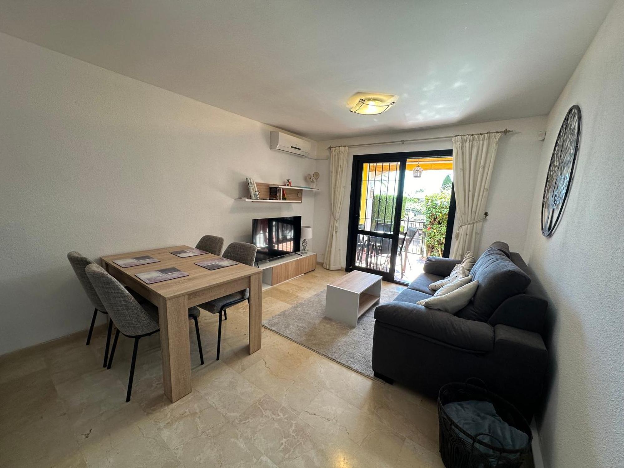 Apartment On The Heart Of Few Minutes From The *
